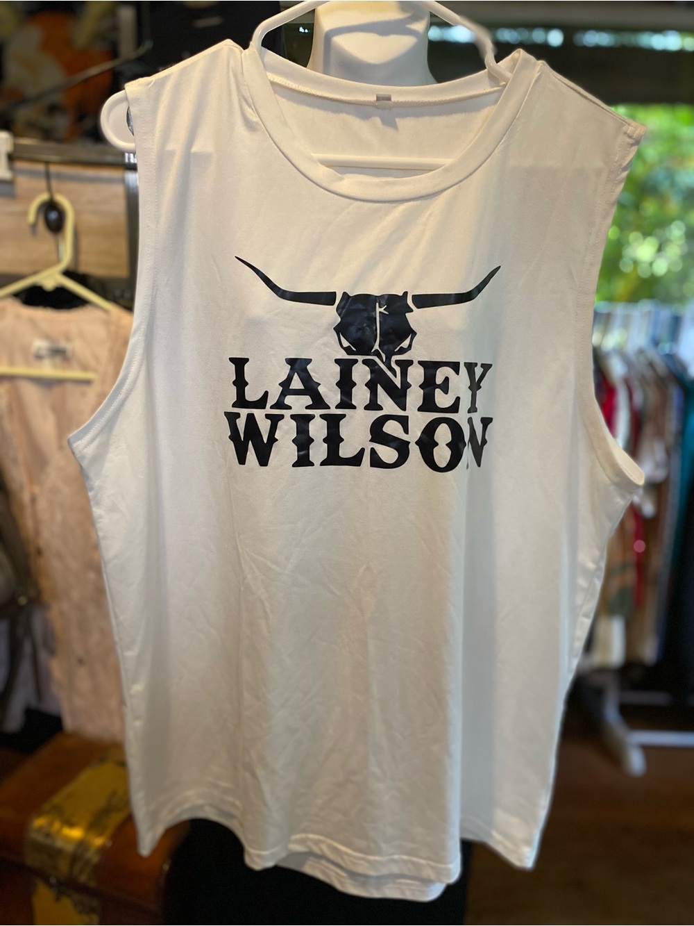 Lainey Wilson White Graphic Muscle Tee with Bull Skull